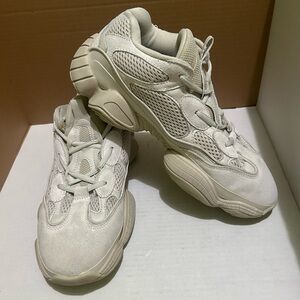 adidas Yeezy 500 Gray Men’s Size 8.5